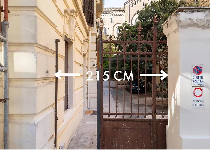C1 Class Apartments, 2 Delux, Max 6 Persone Distante 15 Minuti A Piedi Da Fontana Di Trevi Rome