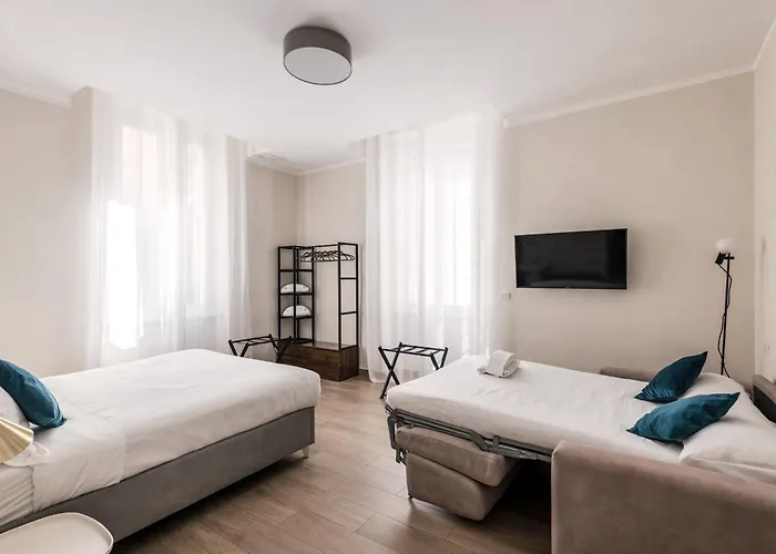 C1 Class Apartments, 2 Delux, Max 6 Persone Distante 15 Minuti A Piedi Da Fontana Di Trevi Appartement Rome