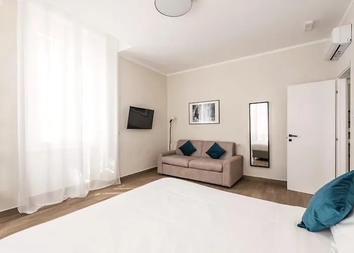 Appartement C1 Class Apartments, 2 Delux, Max 6 Persone Distante 15 Minuti A Piedi Da Fontana Di Trevi Rome