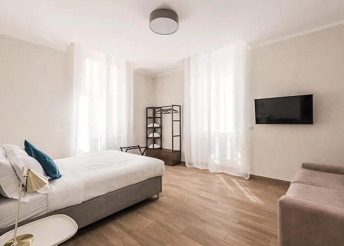 C1 Class Apartments, 2 Delux, Max 6 Persone Distante 15 Minuti A Piedi Da Fontana Di Trevi * Rome